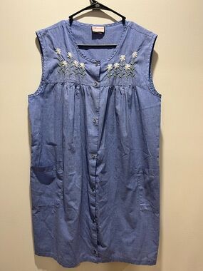Vintage Granada Blue Chambray House Dress Sleeveless Floral Embroidery Pockets
